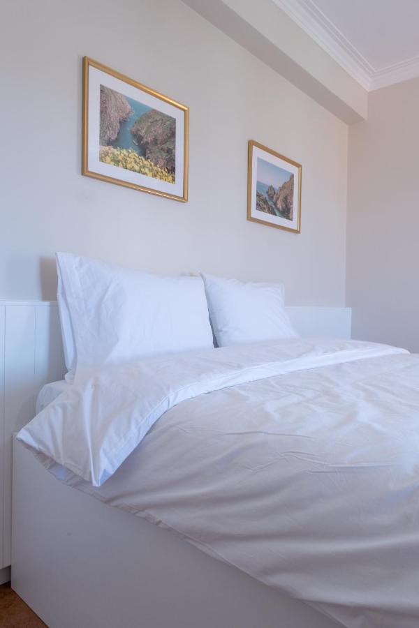 פראייה דה לורינייה Berlenga Beach House מראה חיצוני תמונה