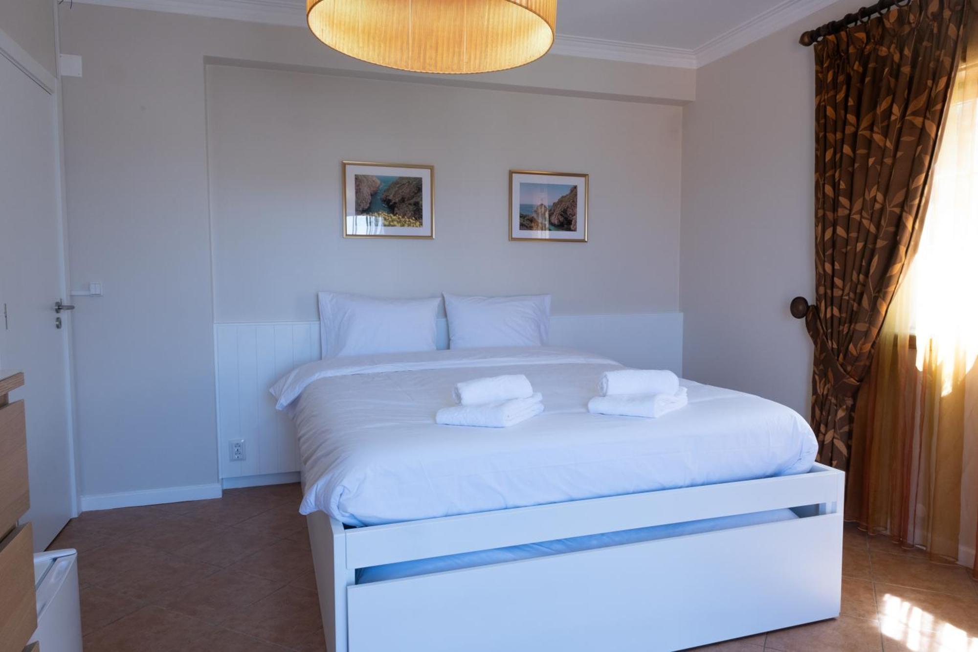 פראייה דה לורינייה Berlenga Beach House מראה חיצוני תמונה